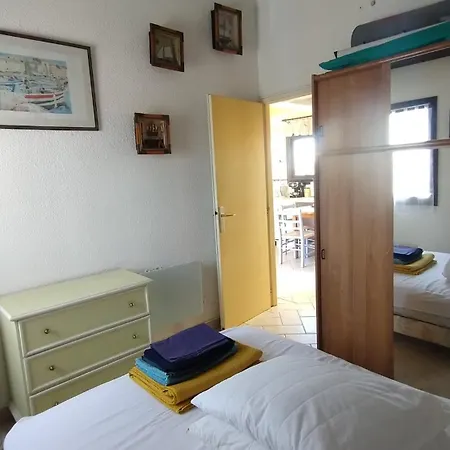 T2 Dans Village Naturiste En Bord De * Leucate