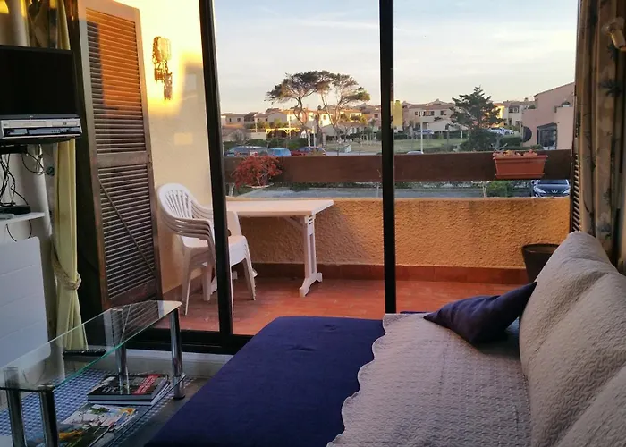 T2 Dans Village Naturiste En Bord De * Leucate